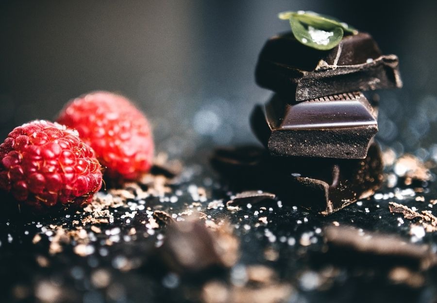 Why chocolate is NOT a “bad food” – Dietitian secret revealed